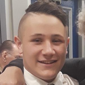 Meet your Posher, Deedee